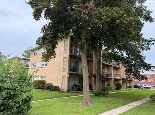 7318 Oakwood Ave APT 6, Lyons, IL 60534