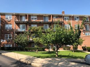 5620 Marathon Pkwy APT 1D, Douglaston, NY 11362