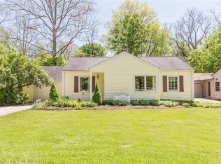 215 Miles Rd, Moreland Hills, OH 44022