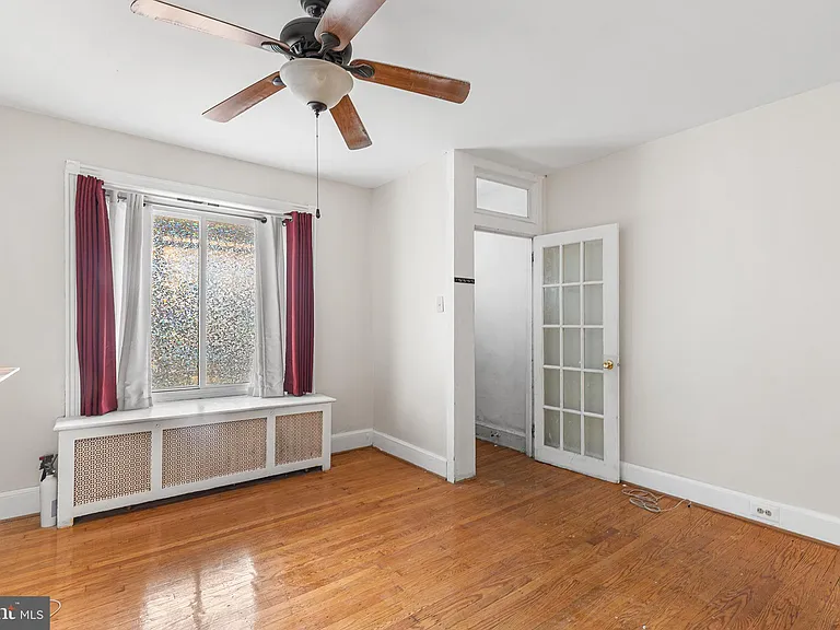345 W Mount Pleasant Ave — Photo 4