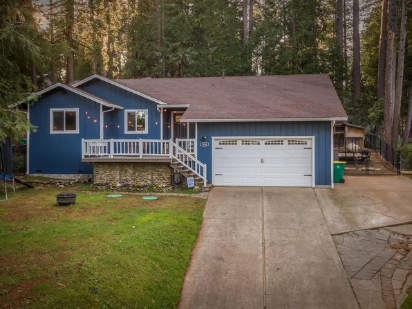 5068 Loch Leven Dr, Pollock Pines, CA 95726