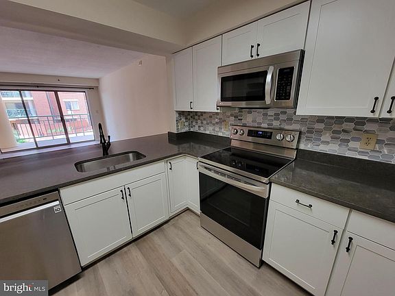 2nd image of 610 N West St APT 205