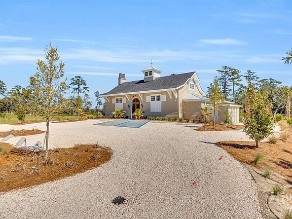 5th image of 121 Grand Harbor Circle