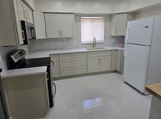 1221 NW 34th Ave, Miami, FL 33125
