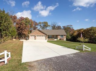 332 Hickory Field Ct, Union, MO 63084