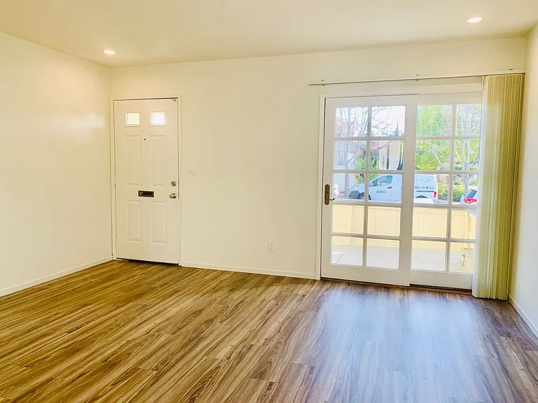 5152 Dawes St — Photo 4