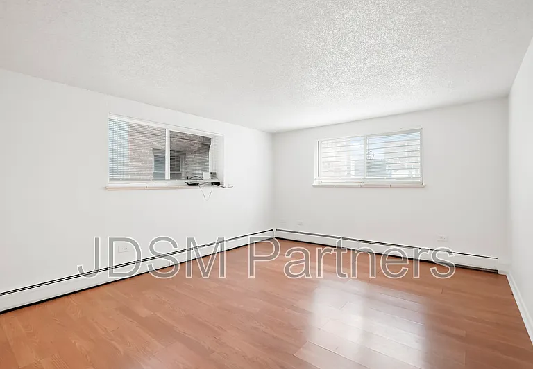 1415 N Pearl St #104 — Photo 2
