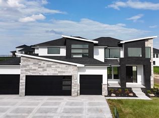 5409 N 197th St, Elkhorn, NE 68022