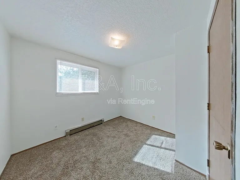 1692 Del Rio Ave SE — Photo 12