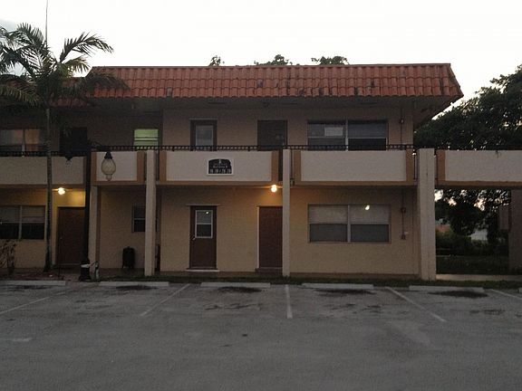 2nd image of 400 NW 65th Ave APT 216