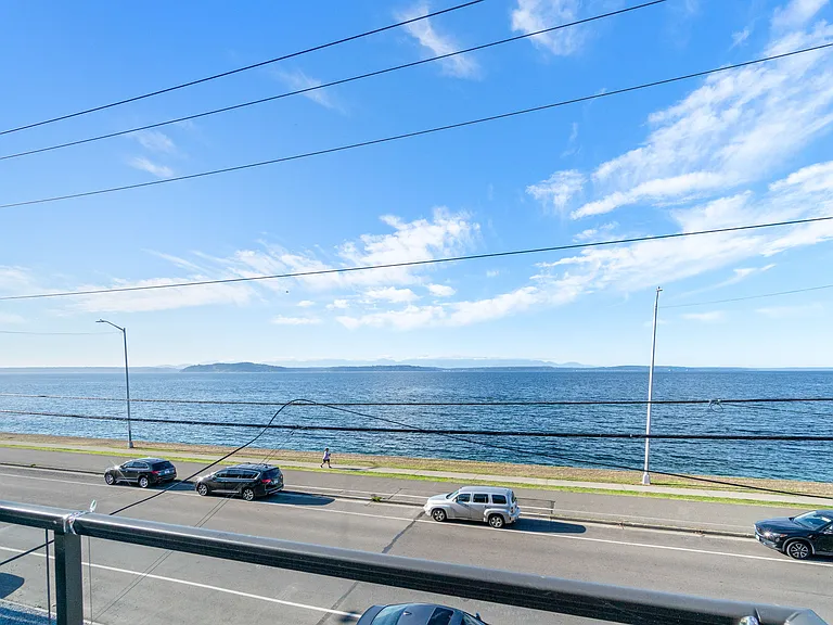 1772 Alki Ave SW #B — Photo 12