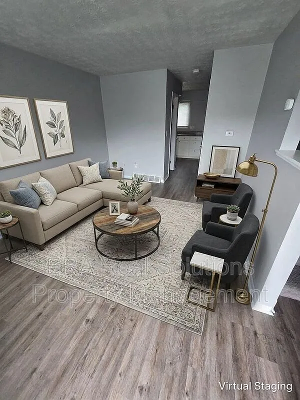 2 bed, 1.5 bath, 720 sqft, $1,095 — Photo 2