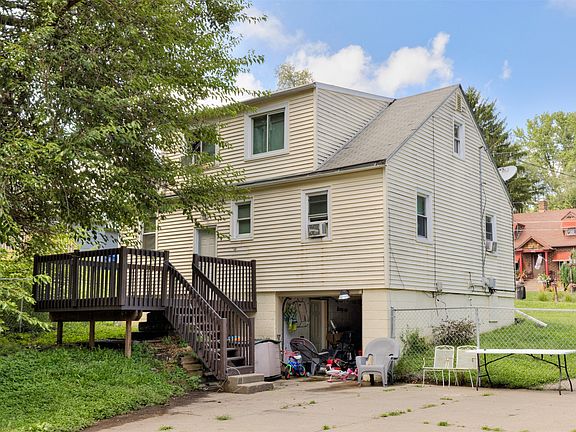 5th image of 808 Philip St