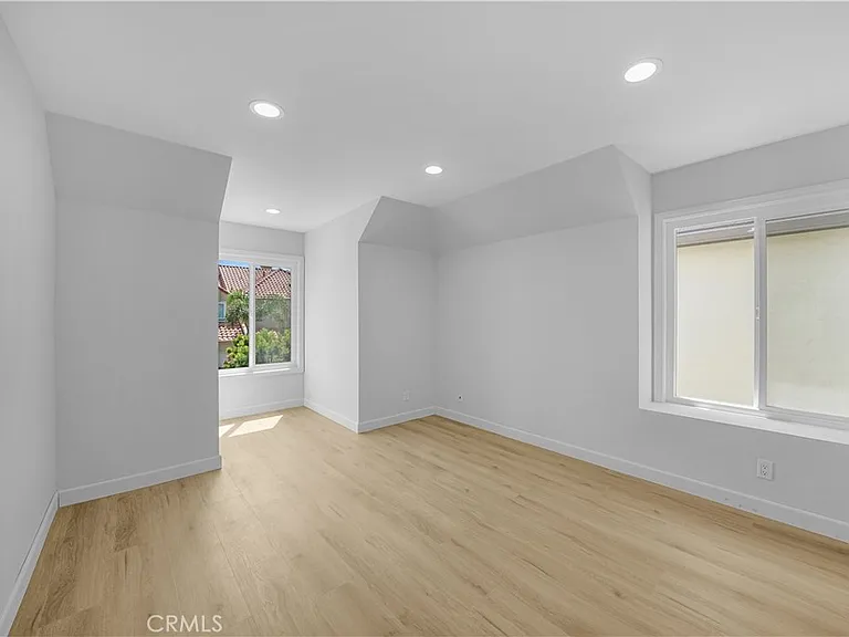 6082 Eaglecrest Dr — Photo 15