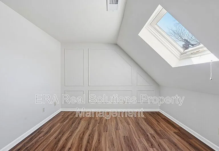 255-257 Loraine Ave #5 — Photo 25