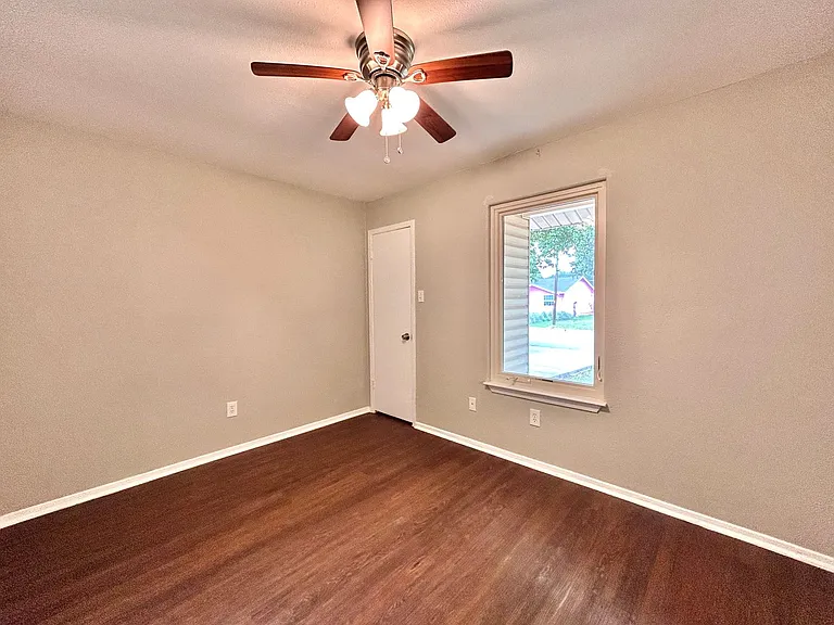 3305 Oak Aly — Photo 15