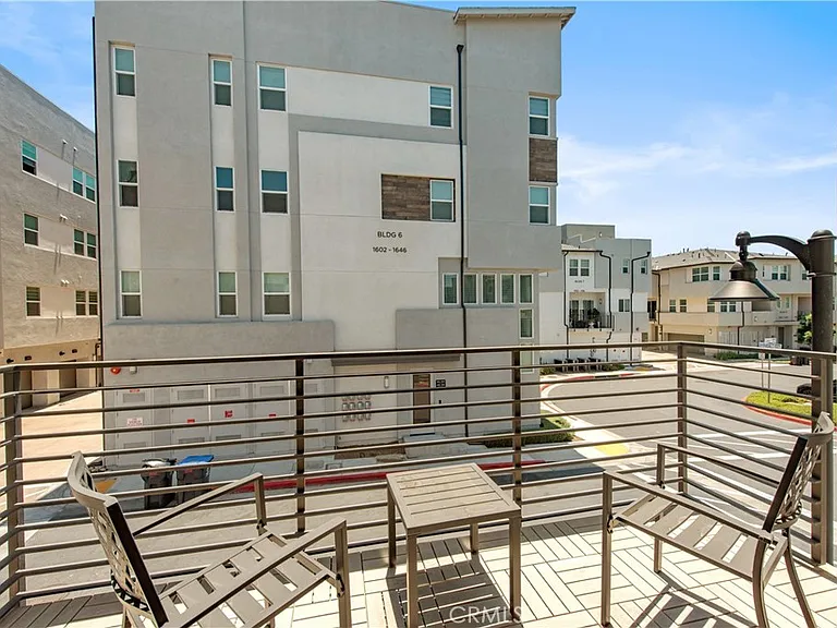 1426 S Urbana St — Photo 11