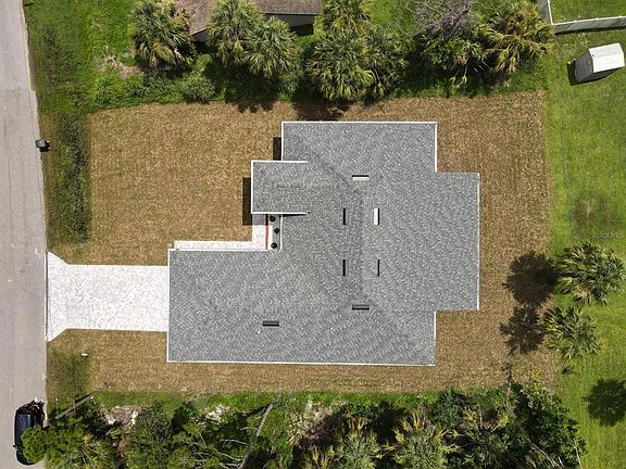 4th image of 1177 Petronia St