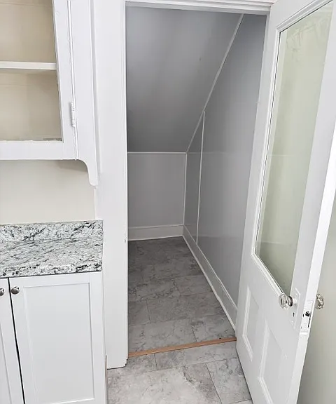 286 Grove St #3R — Photo 4