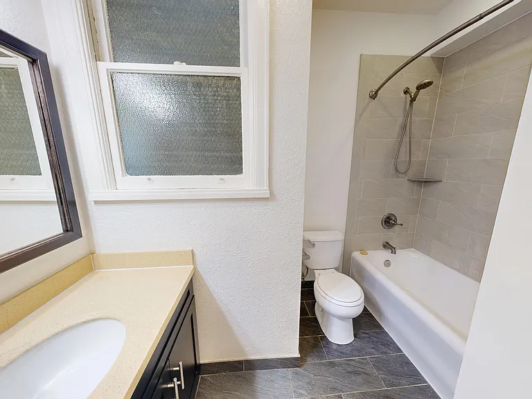 500 Stanyan Street — Photo 15