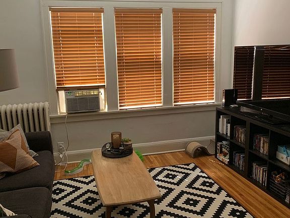 4th image of 3220 Blaisdell Ave #11