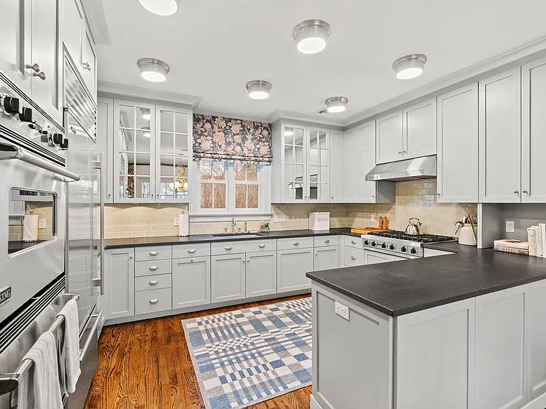 2654 Montauk Hwy — Photo 8
