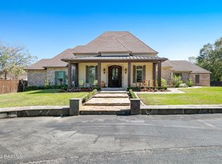 330 Le Violon Rd, Lafayette, LA 70506