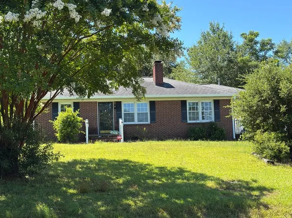 1009 W Sewell St, Pageland, SC 29728