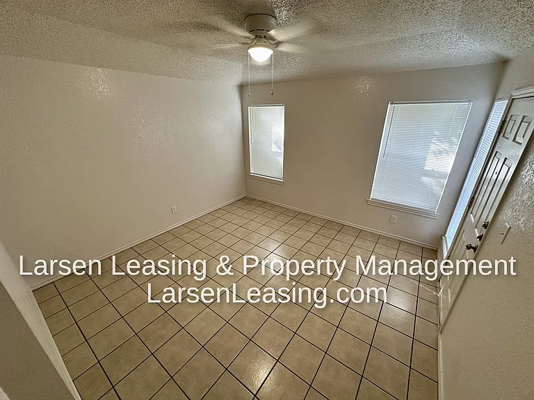 223 Mountainview Dr — Photo 8