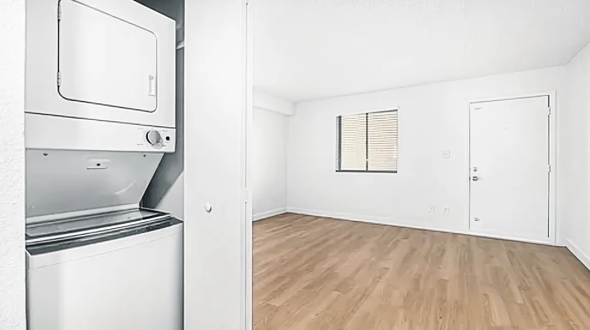 Running Brook Apartments — Photo 4