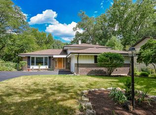 9S075 Nantucket Dr, Darien, IL