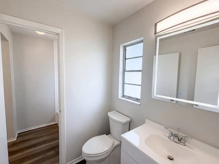 1115 N Forrest Ave — Photo 5