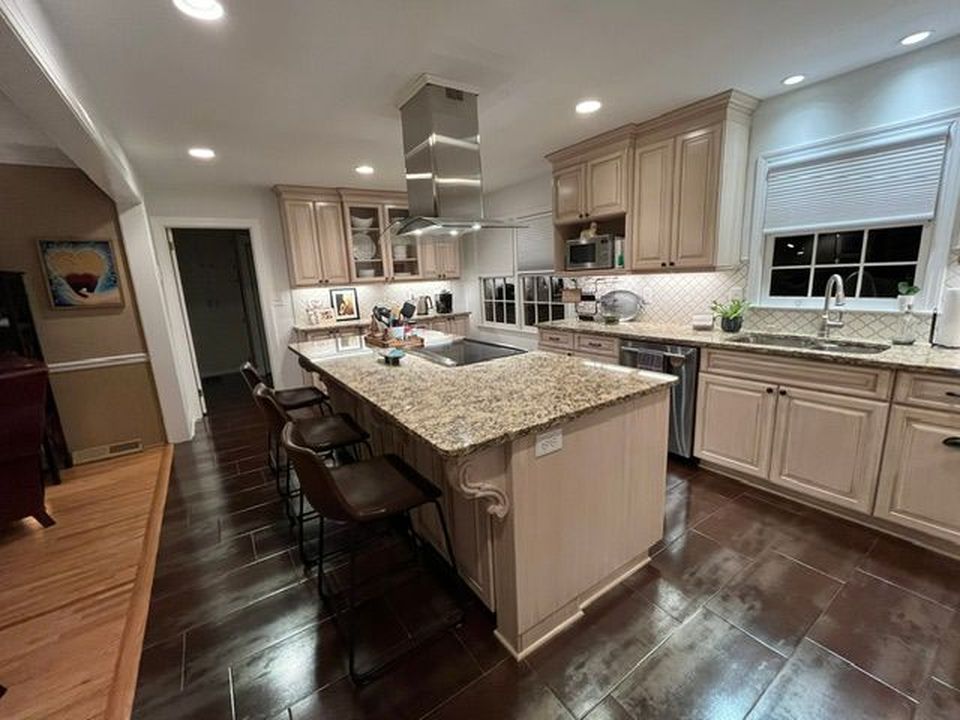 5925 Deveron Dr - Property Image
