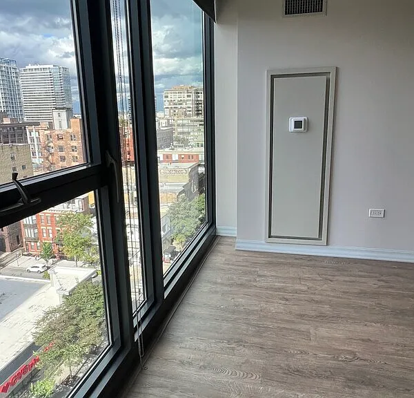 603 N Wells St #401 — Photo 6