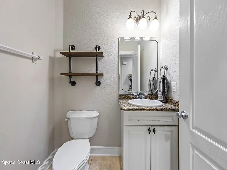 1795 Noel Pl #102 — Photo 11