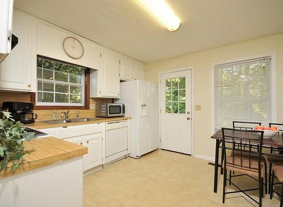 5th image of 5090 Ravenwood Dr