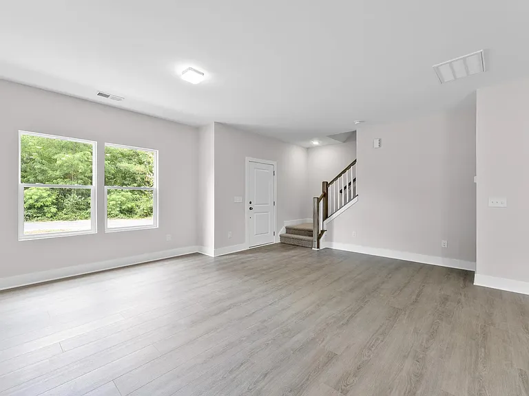 106 N Benjamine St — Photo 11