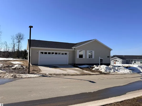 2111 Vista View Dr, Traverse City, MI 49686