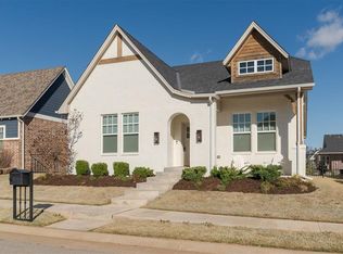 1816 Plaza District Dr, Edmond, OK 73034