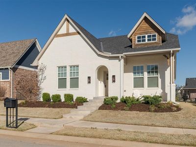 1816 Plaza District Dr, Edmond, OK, 73034