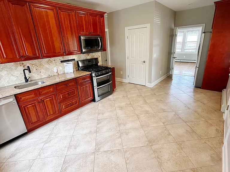 66 Prospect Ave #1A — Photo 2