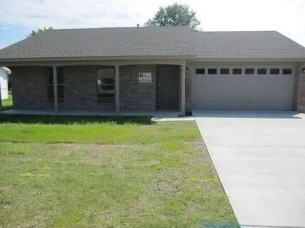 104 Meadows Dr, Jacksonville, AR 72076