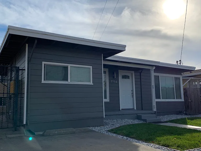 1314 Ashby Ave — Photo 9