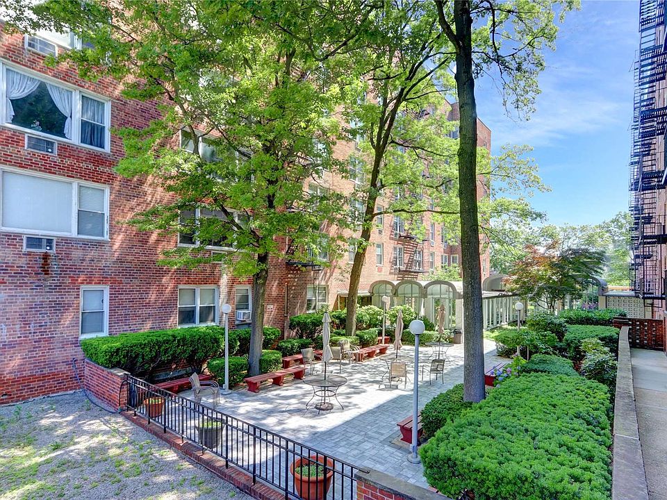 Valerie Arms 5440 Little Neck Pkwy Little Neck, NY Zillow