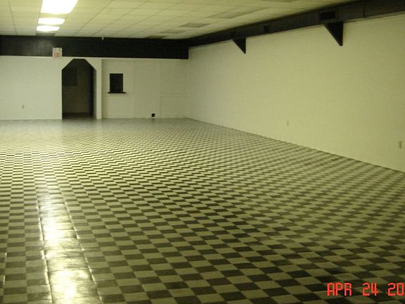 2nd image of 913 N Conway Ave
