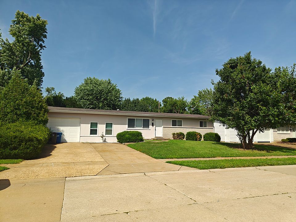 1st image of 435 Wren Dr