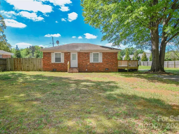 3203 Valley Dale Rd, Monroe, NC 28110