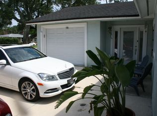 512 Palm Tree Rd, Jacksonville Beach, FL 32250