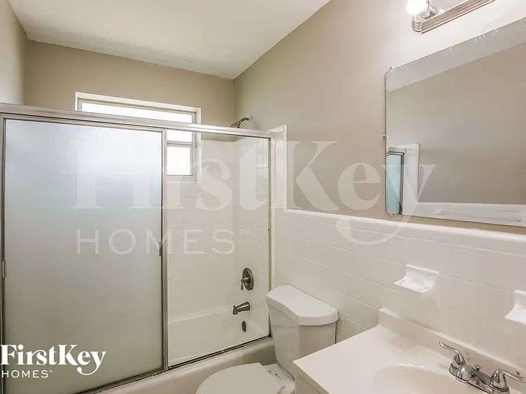 7171 SW 10th Ct — Photo 17
