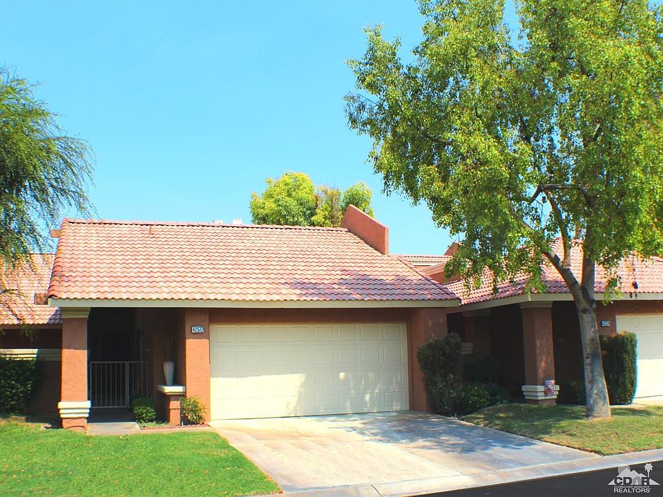 1st image of 42522 Sand Dune Dr